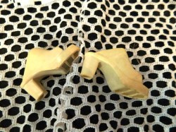 DOLL SHOE OFF WHITE SLIPON A